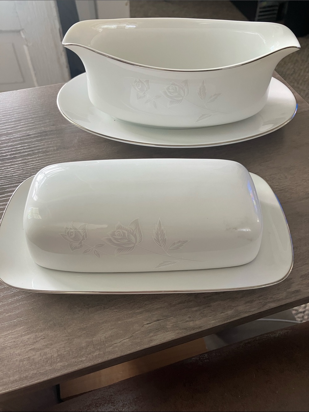 Treasure chest Porcelain Butter Dish & Gravy Boat Set with Subtle Floral Trim